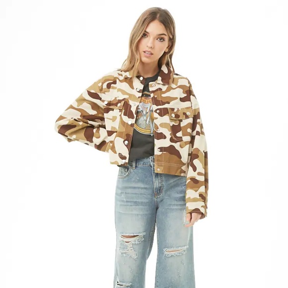 Forever21 NWT D-Ring Camo Print Cropped Jacket - Picture 3 of 4